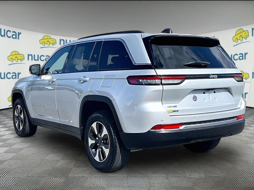 Used 2024 Silver Jeep 4xe image 4
