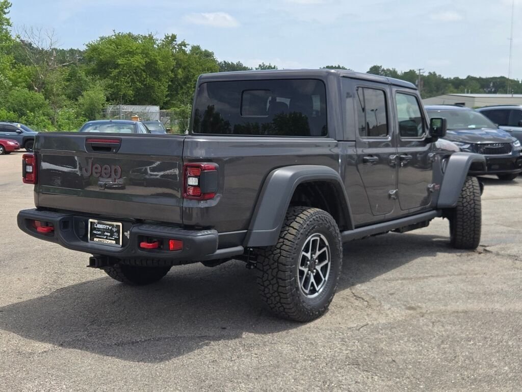 New 2026 Granite Crystal Metallic Clear-Coat Exterior Paint Jeep Rubicon image 9