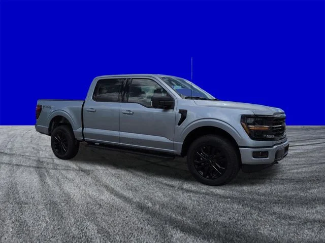 New 2026 Iconic Silver Metallic Ford XLT image 2