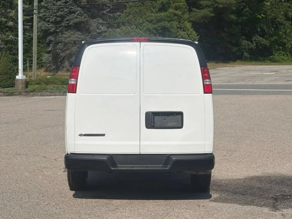 2025 Chevrolet Express Cargo Work Van - Photo 26