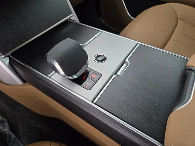 New 2026 Charente Grey Land Rover SE image 23