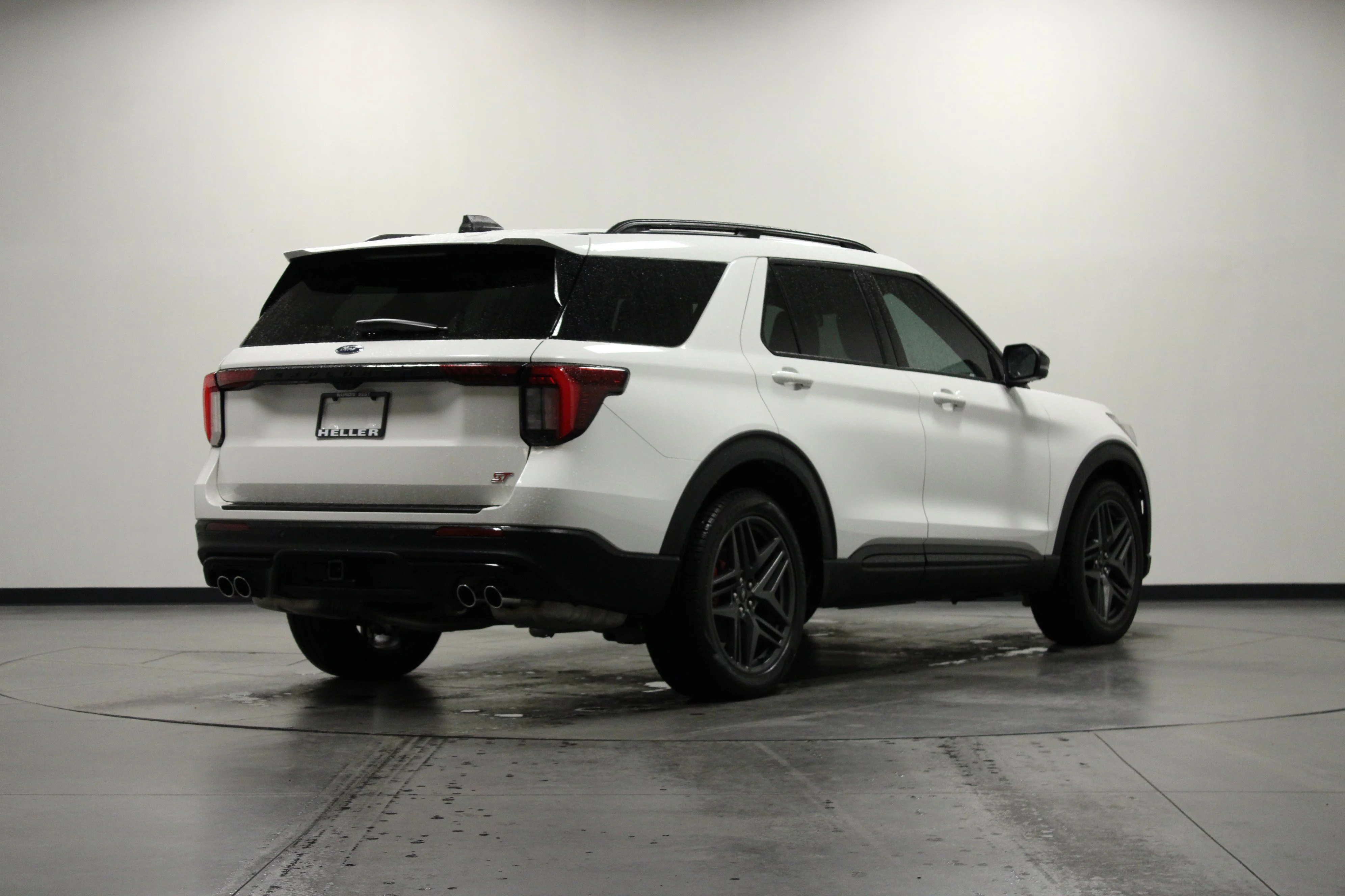 Used 2025 White Metallic Ford ST image 4