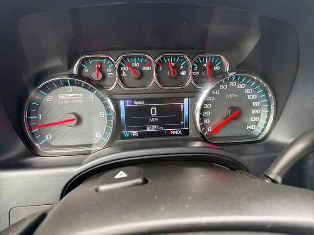 Used 2018 DARK SLATE METALLIC GMC SLT image 18