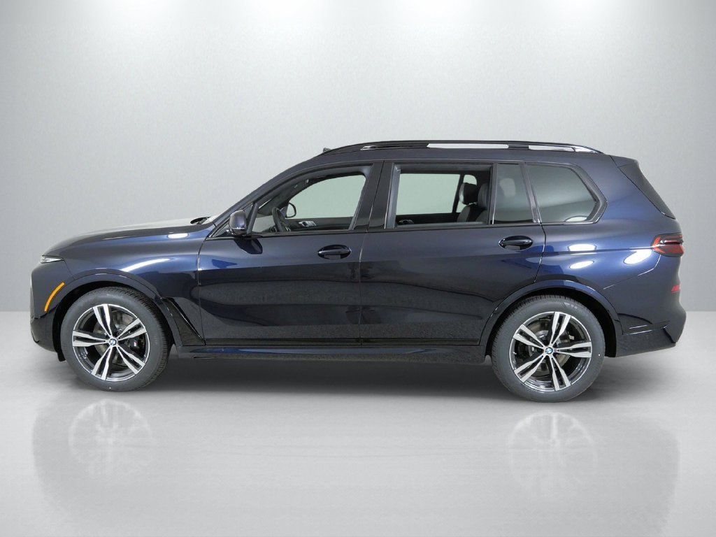 Used 2027 Black BMW xDrive40i image 16