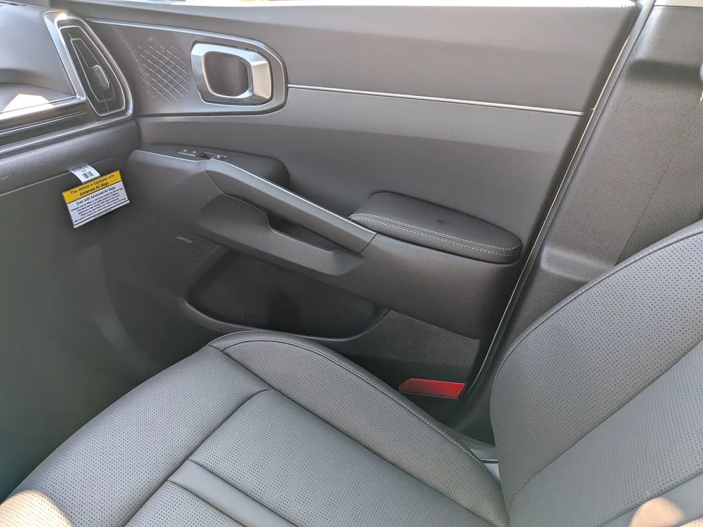 2026 Kia Sorento EX - Photo 12