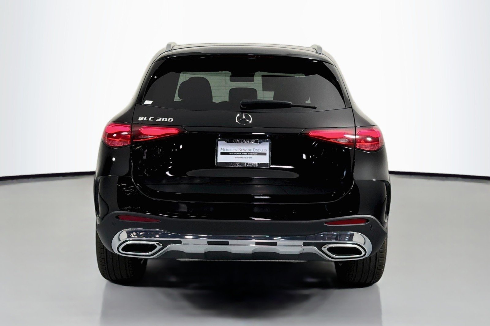 New 2026 Black Mercedes-Benz GLC 300 SUV image 3
