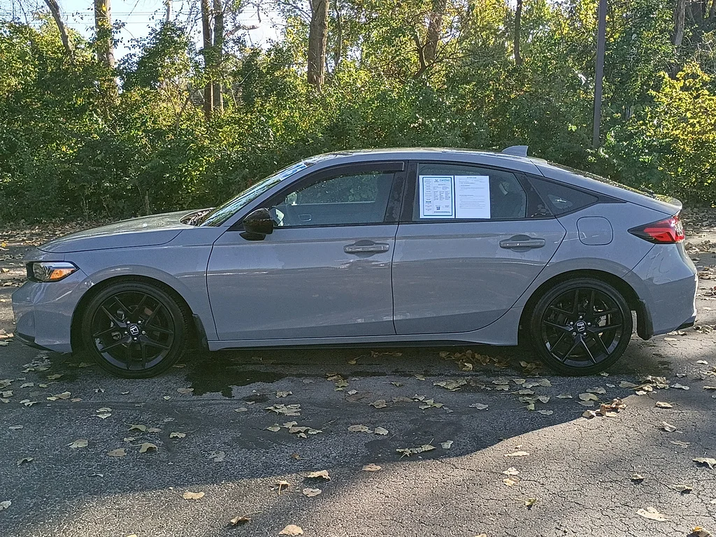 Certified Used 2025 SONIC GRAY Honda Sport image 6