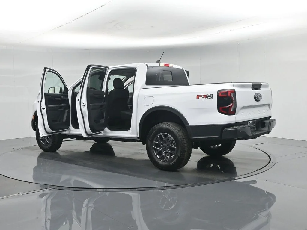 New 2026 Oxford White Ford XLT image 31