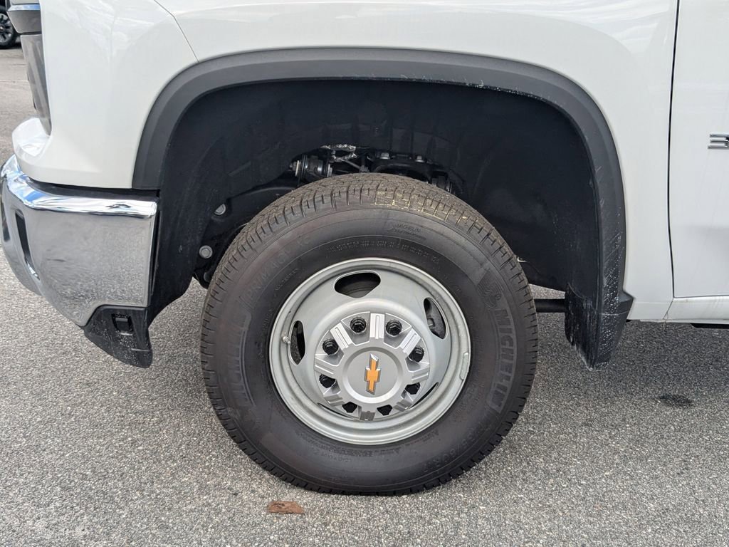 2025 Chevrolet Silverado 3500 HD Work Truck - Photo 10
