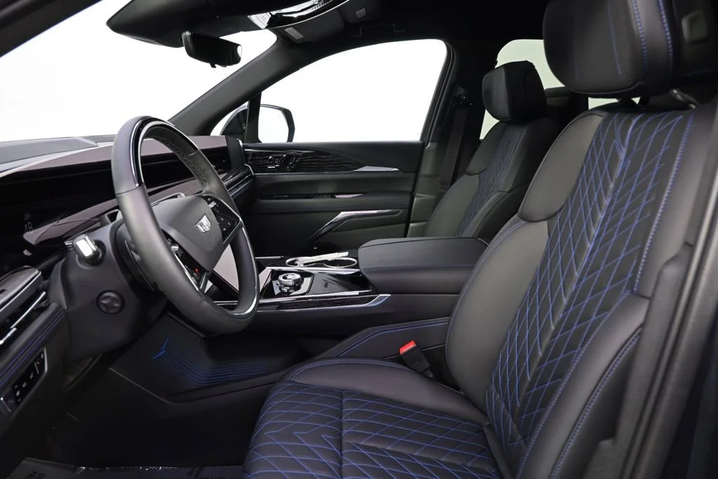 2025 Cadillac Escalade IQ Sport 1 - Photo 13