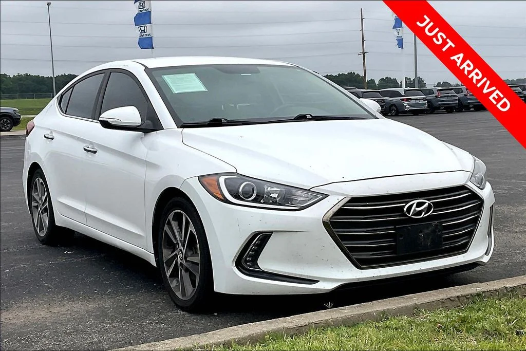 2017 Hyundai Elantra 2.0 Limited A/T PZEV's photo