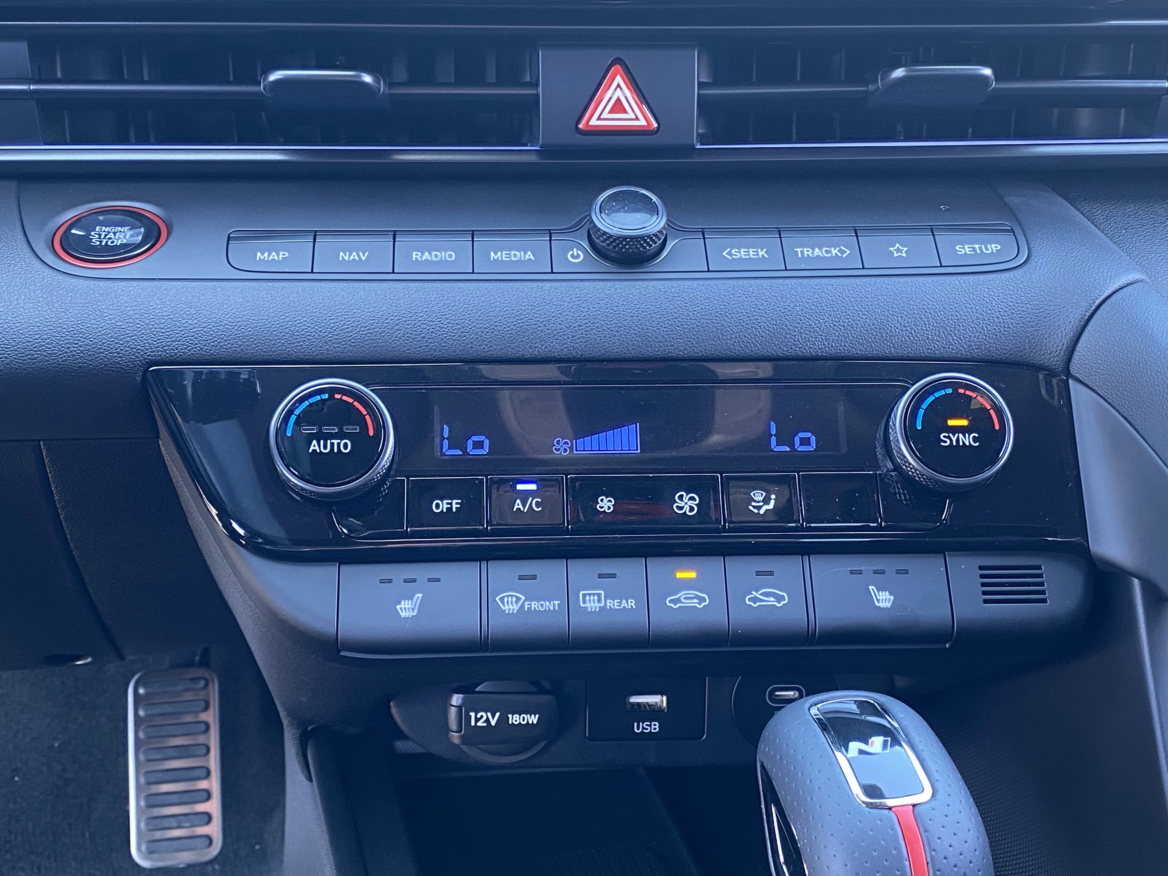 2025 Hyundai Elantra N Line - Photo 24