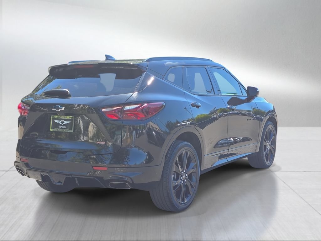 Used 2020 Black Chevrolet RS image 3