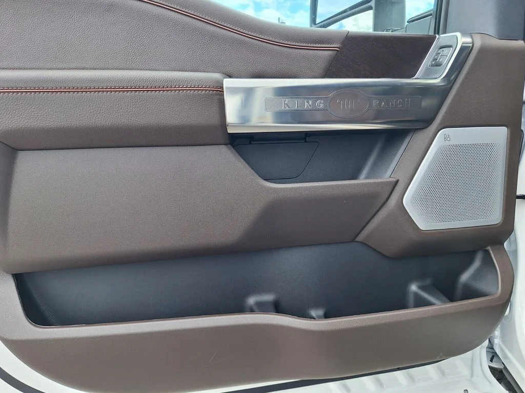 New 2026 Star White Metallic Tri-Coat Ford F-250® King Ranch® image 17