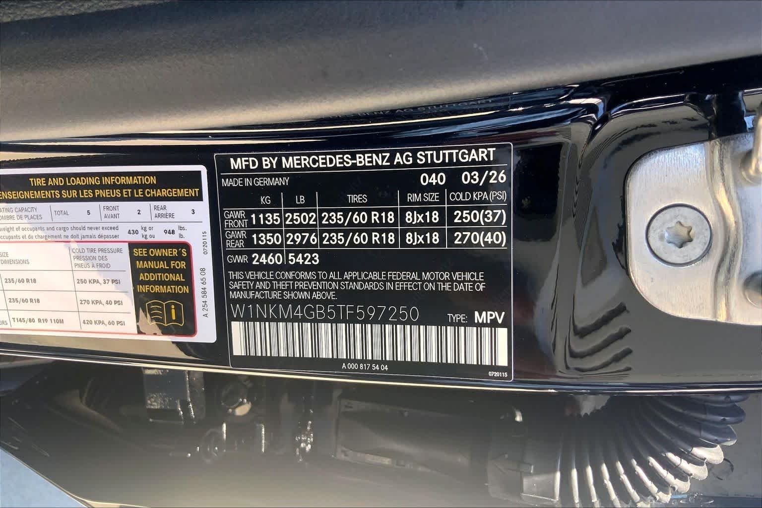 New 2026 Black Mercedes-Benz GLC 300 image 18