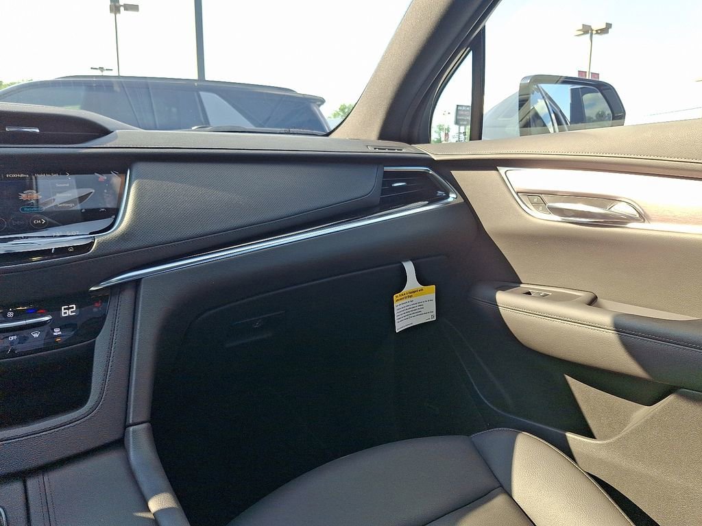 2025 Cadillac XT6 Luxury - Photo 21