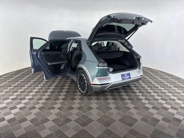 Used 2024 Green Hyundai Limited image 20