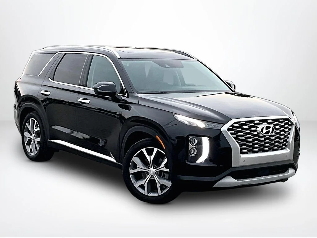 Used 2022 Black Hyundai SEL image 13