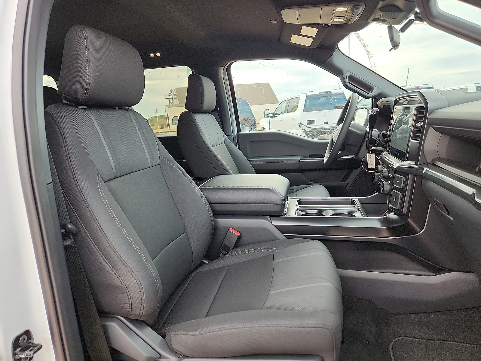 New 2026 Oxford White Ford STX image 20