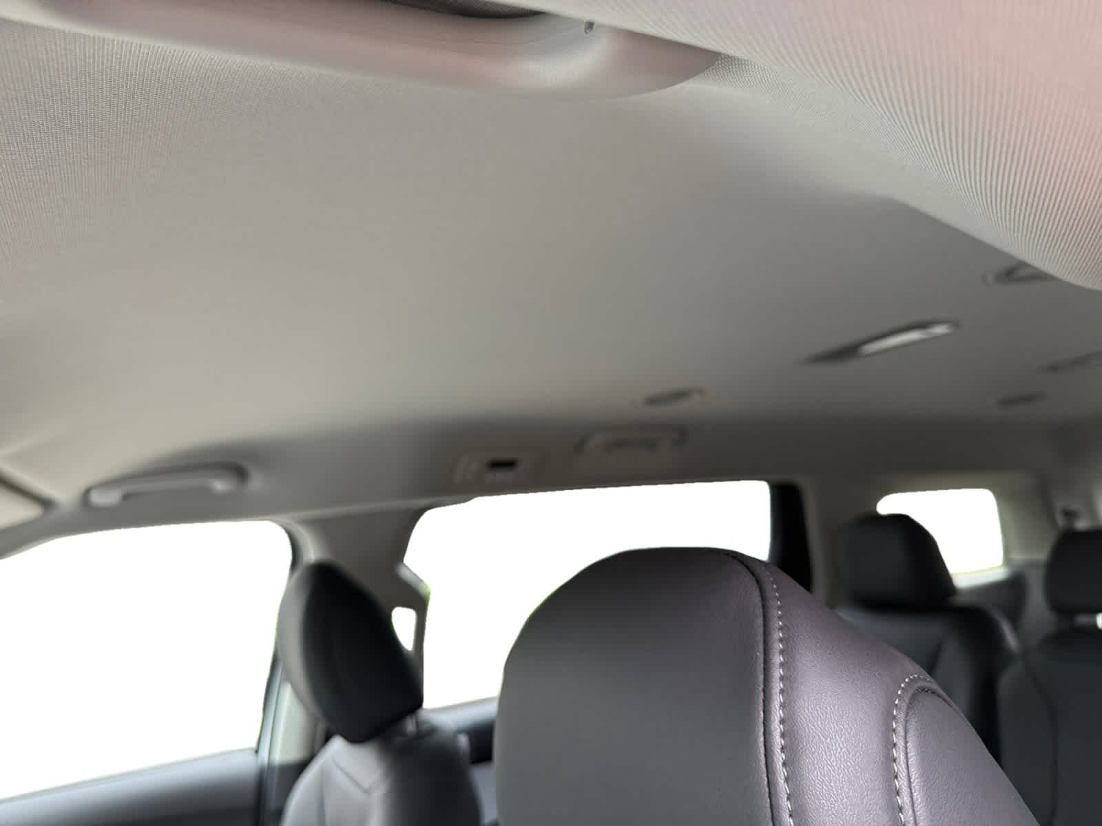New 2026 Snow White Pearl Kia LXS image 12