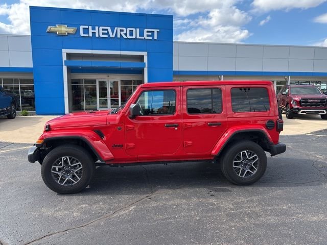 Used 2025 Red Jeep Sahara image 3