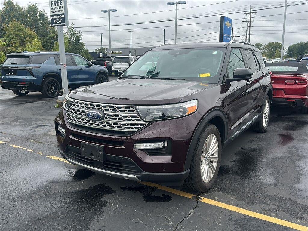 Used 2022 Jewel Red Ford Limited image 5