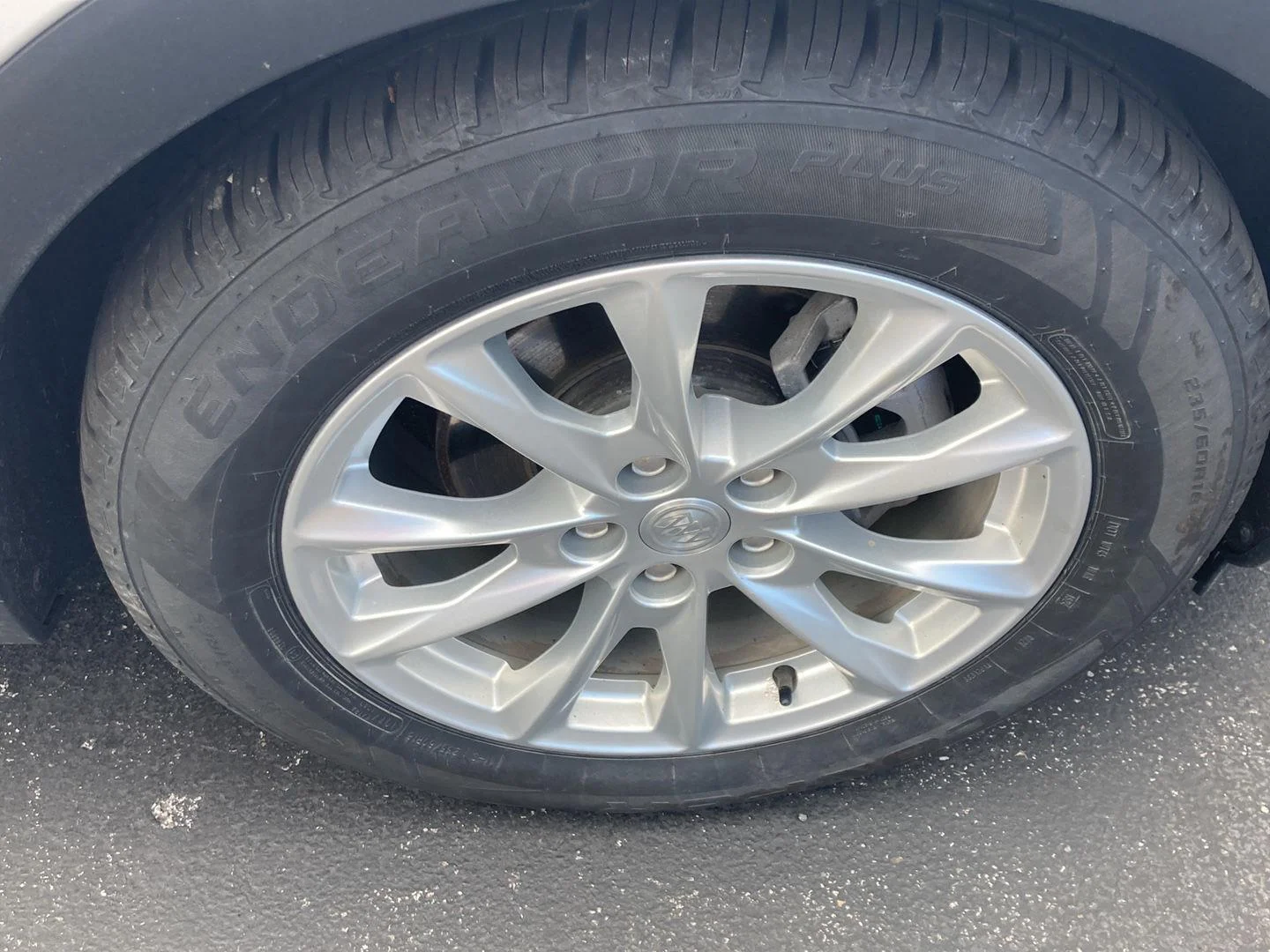 Used 2021 Summit White Buick Preferred image 8