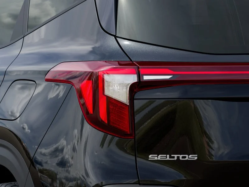 New 2026 Fusion Black Kia LX image 11