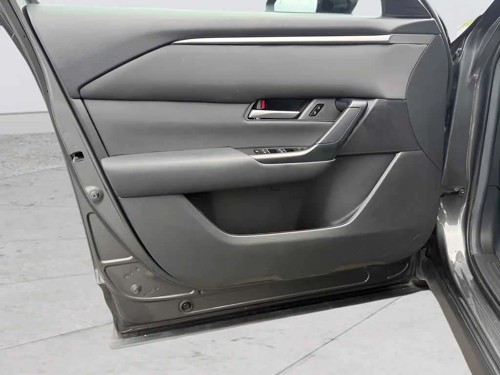 Used 2025 Gray Mazda 2.5 S Preferred Package image 9