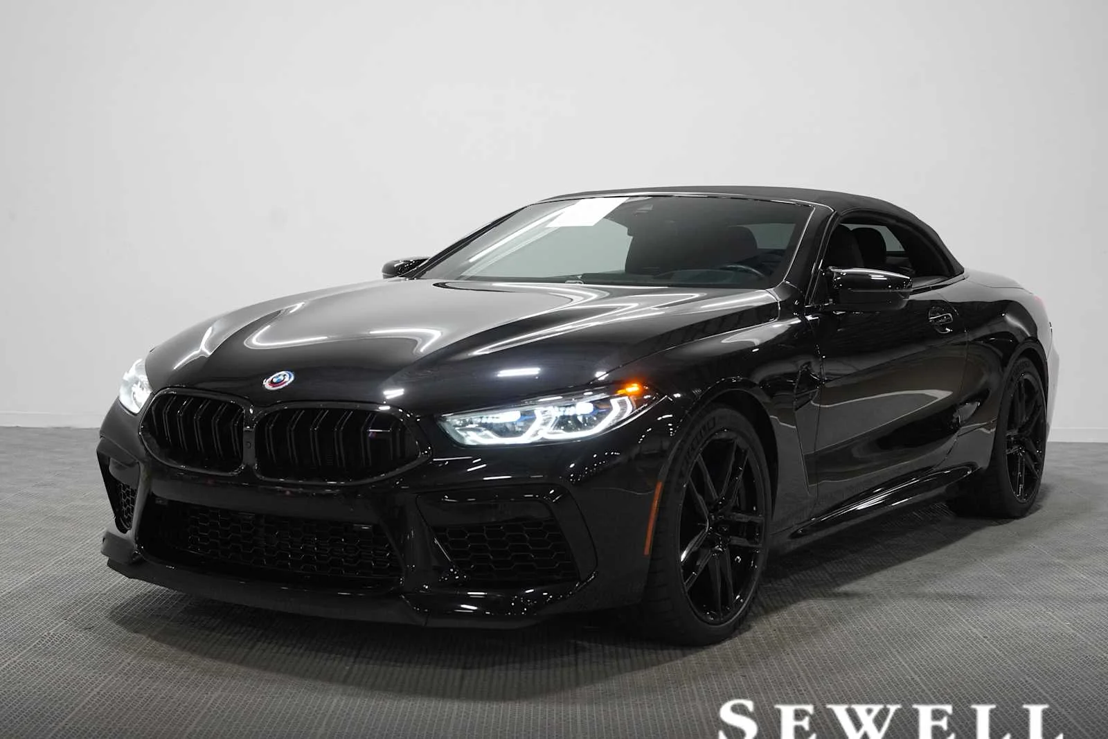 2023 BMW M8 Convertible