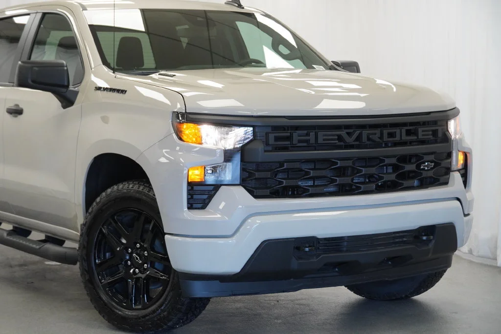 New 2026 White Sands Chevrolet Custom image 7