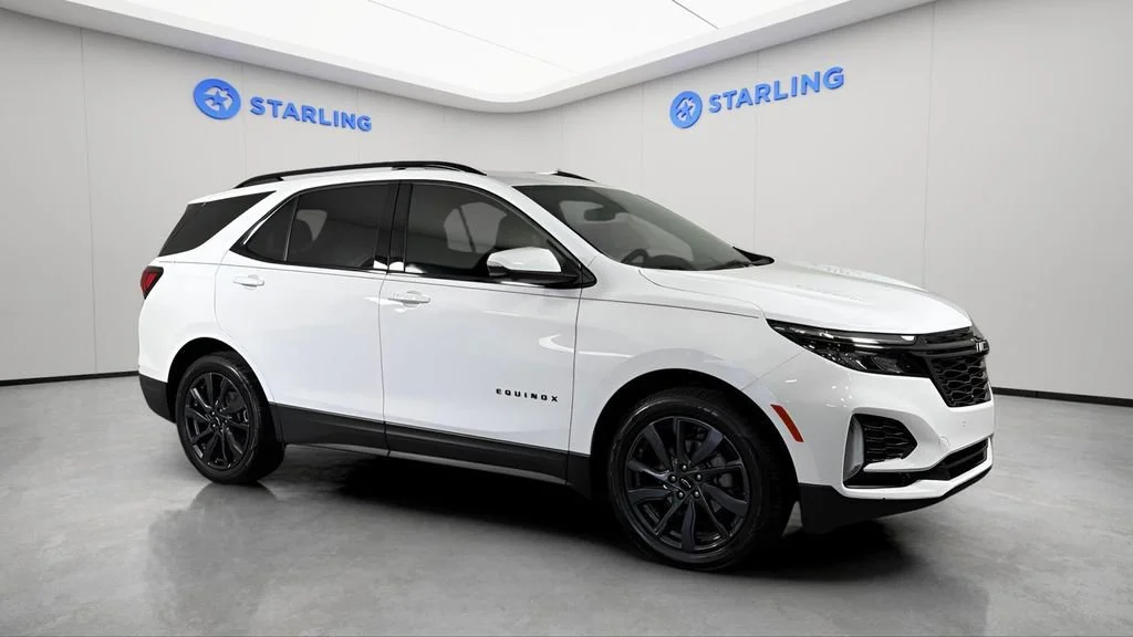 Used 2024 Summit White Chevrolet RS image 13