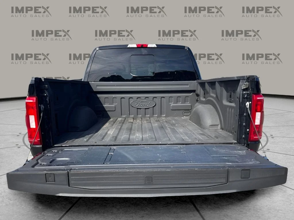 Used 2023 Black Ford XLT image 31