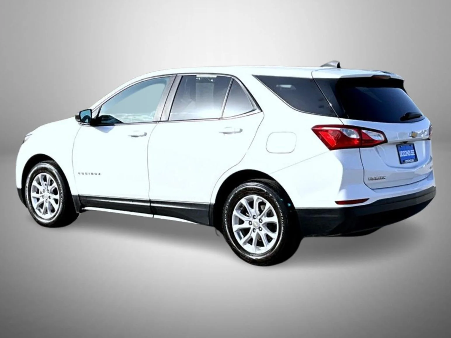 Used 2021 White Chevrolet LS image 7