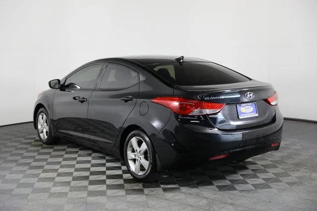 Used 2013 Black Hyundai GLS image 7