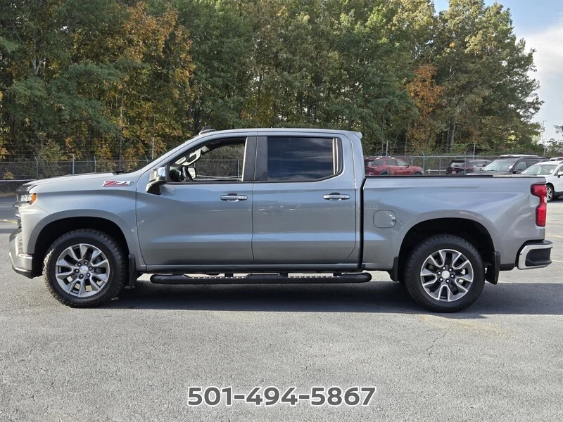 Used 2021 Steel Metallic CHEVROLET LT image 2