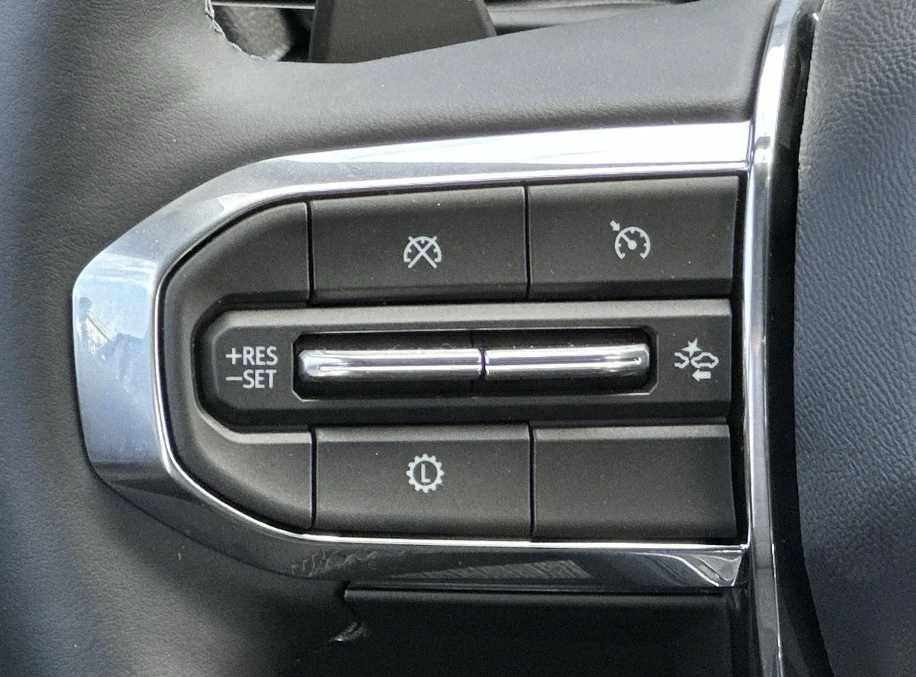 New 2026 Summit White GMC AWD Elevation image 12