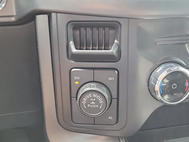 Used 2024 White Ford XLT image 30