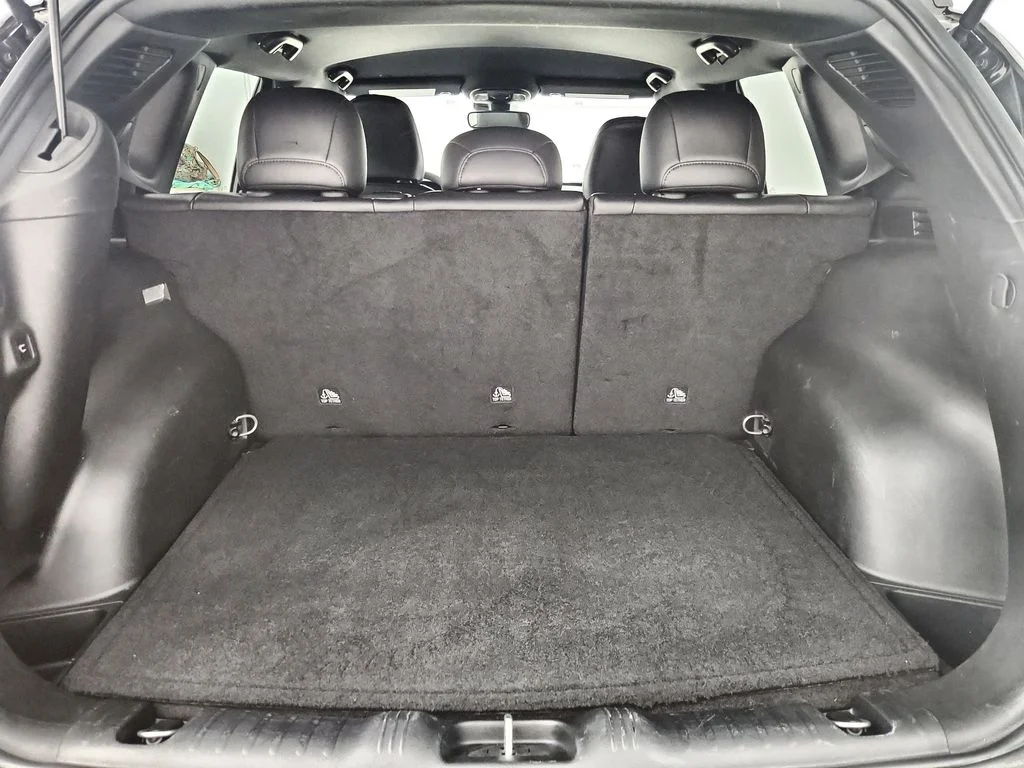 Certified Used 2025 Black Jeep Latitude image 35