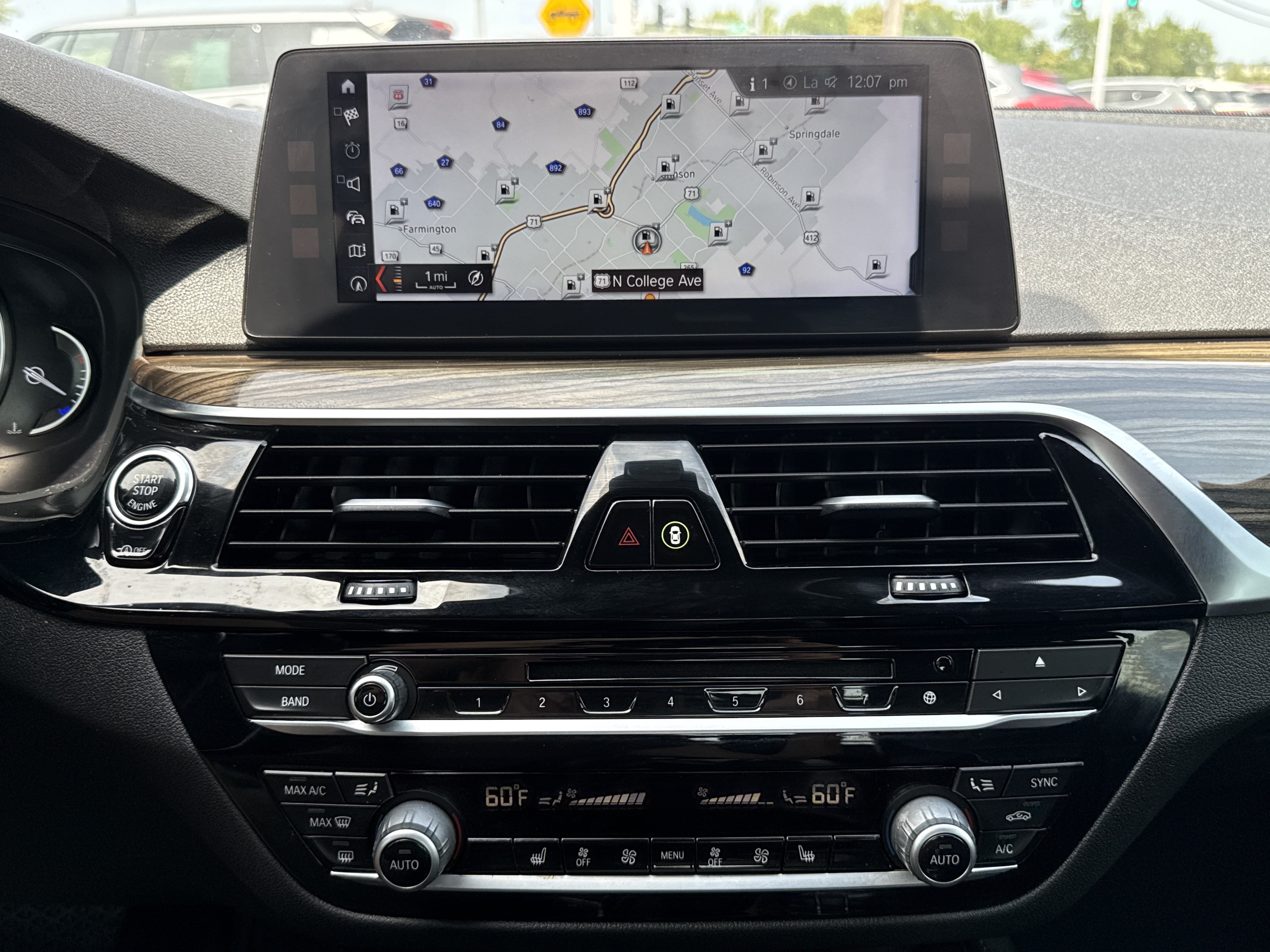 Used 2018 Black Sapphire Metallic BMW  image 17