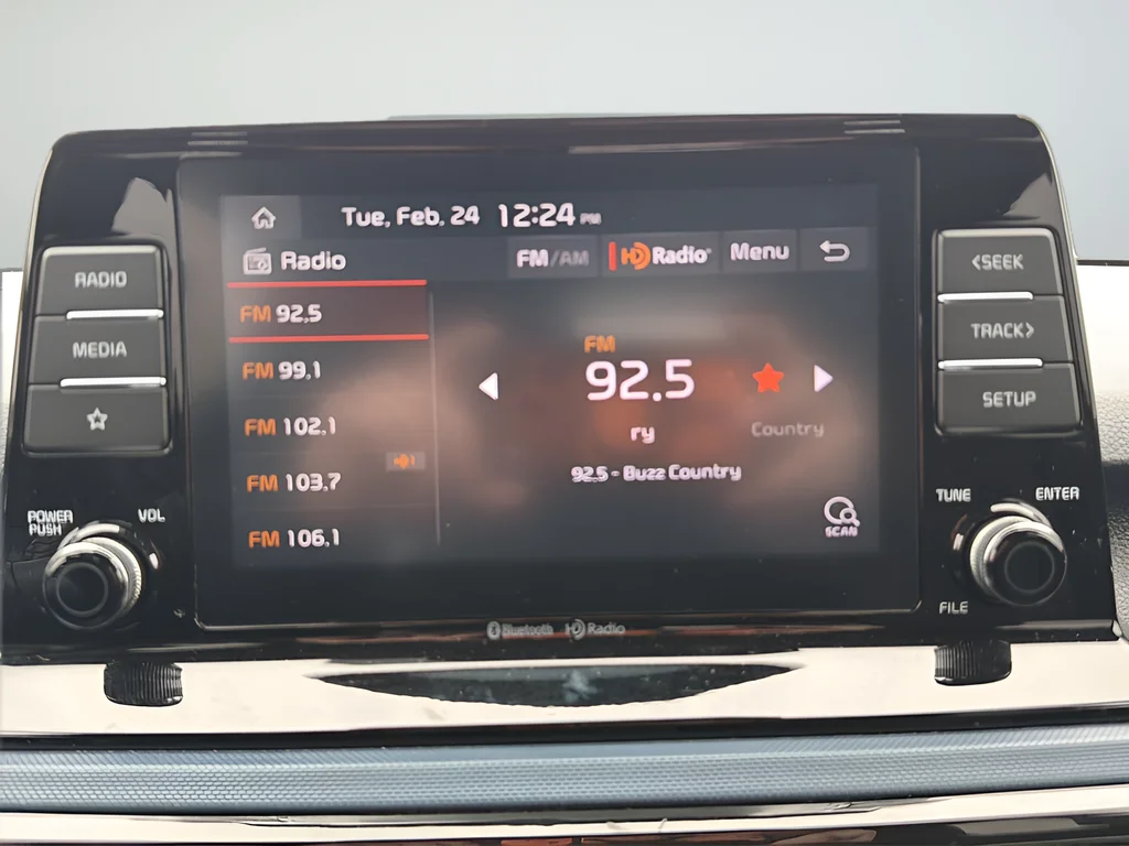 2023 Kia Seltos S - Photo 23