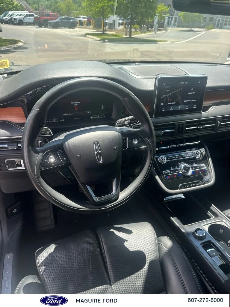 Used 2022 Gray Lincoln Reserve image 15