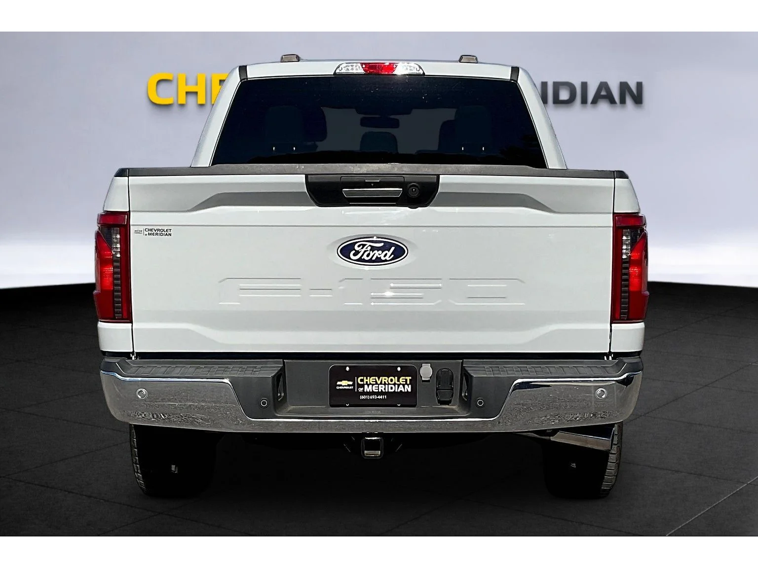 Used 2024 Gray Ford XLT image 4