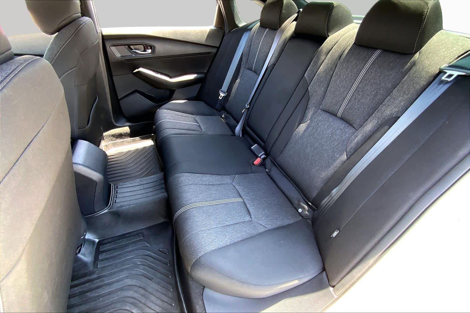 Used 2023 Platinum White Pearl Honda Sport image 20