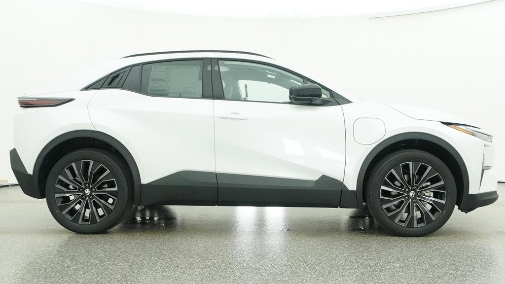 New 2026 Wind Chill Pearl Toyota XSE image 13