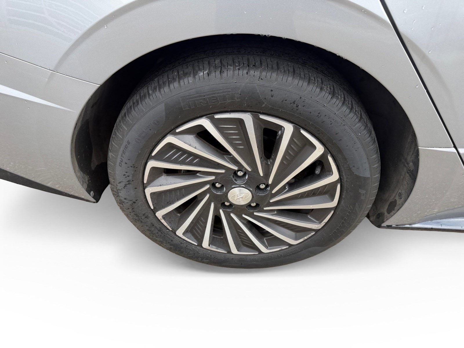 Used 2023 Curated Silver Hyundai SEL image 15
