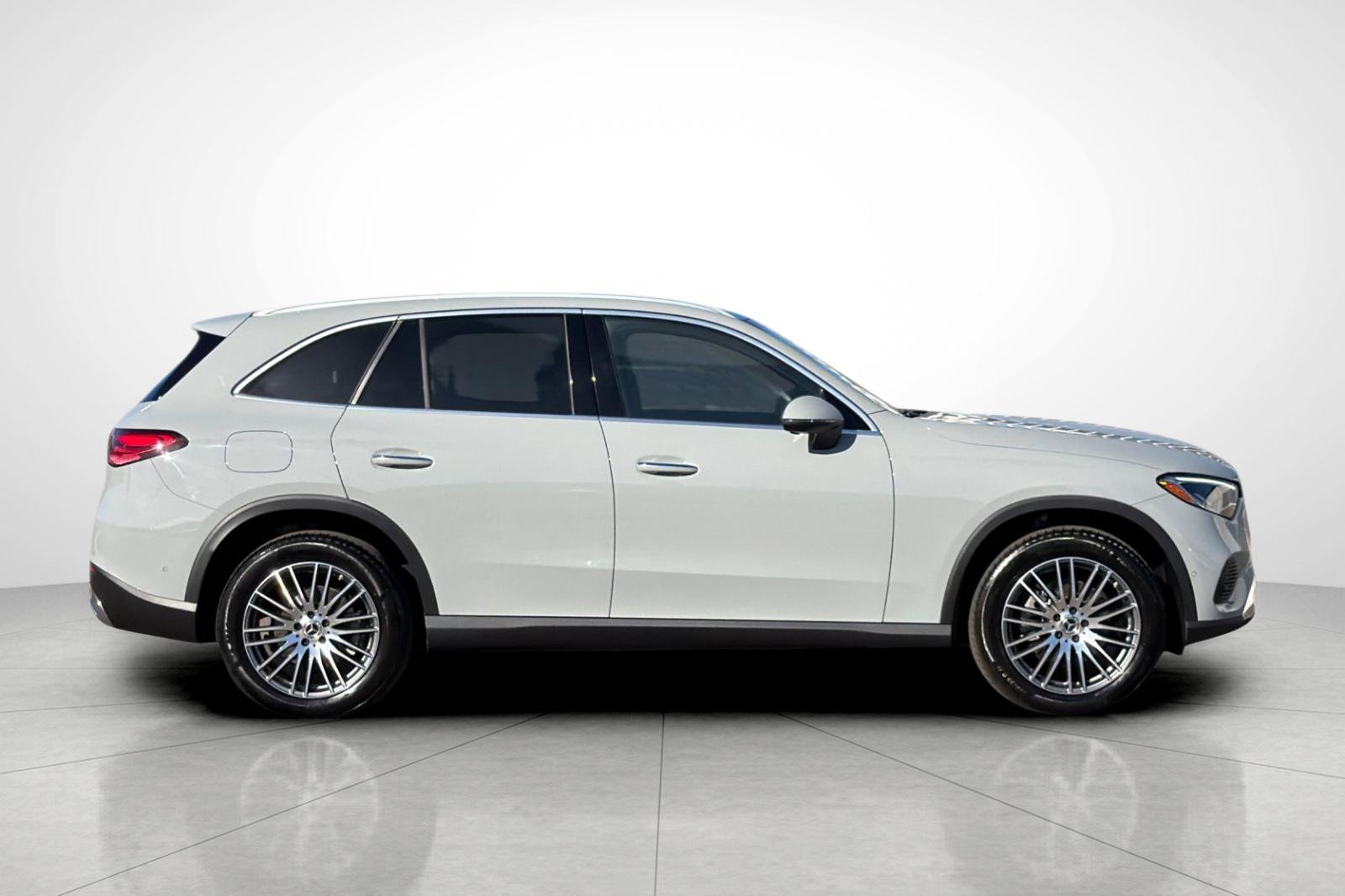 Certified Used 2026 Gray Mercedes-Benz GLC 300 image 31