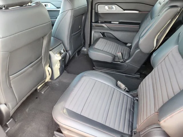 2026 Ford Explorer ST-Line - Photo 30