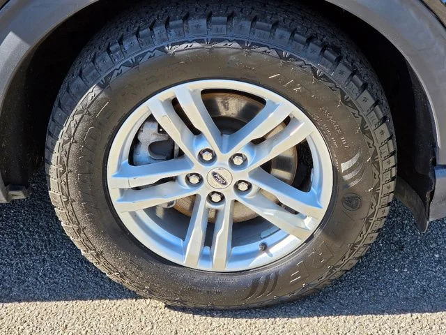 2020 Ford Explorer XLT - Photo 9