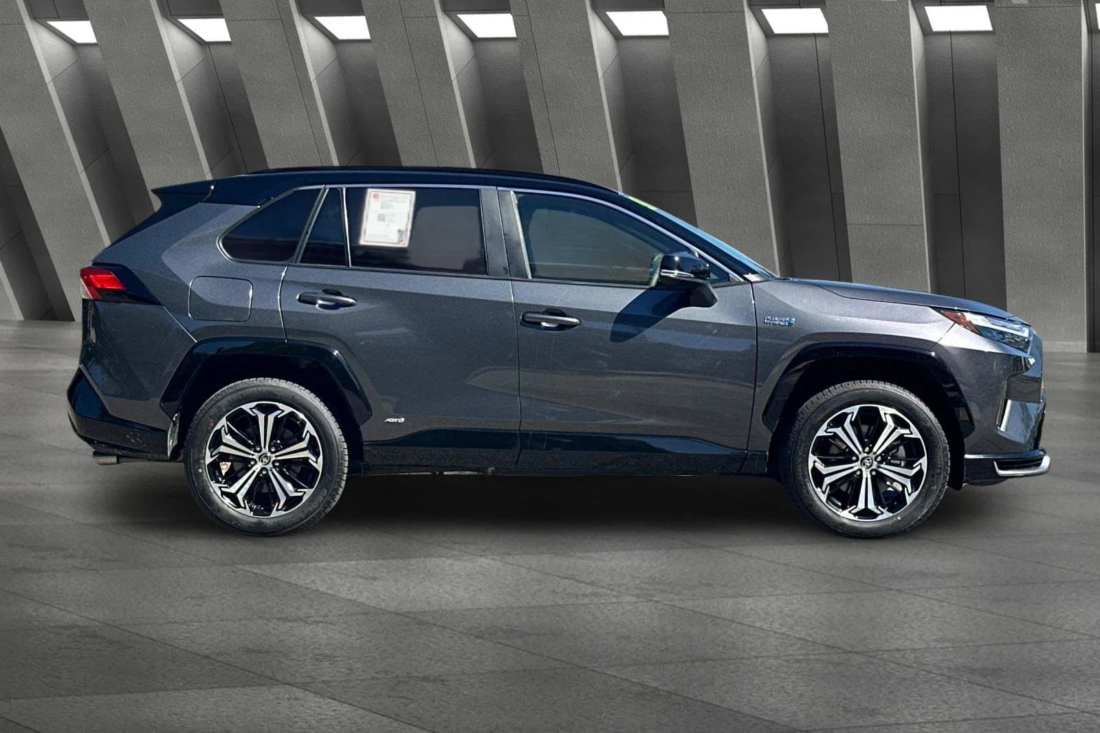 2024 Toyota RAV4 XSE - Photo 13